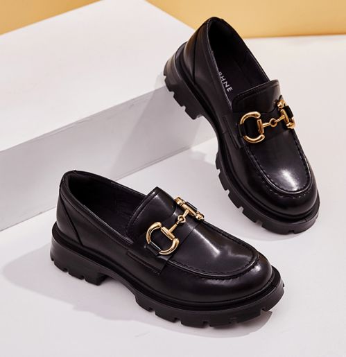 潮履风尚 品牌女鞋产品趋势与选购指南